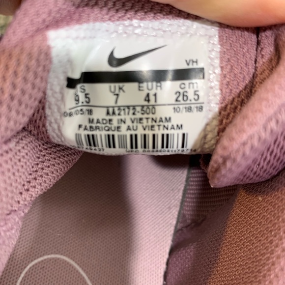 Nike Women’s Tessen Running Shoes NIB - Picture 7 of 8